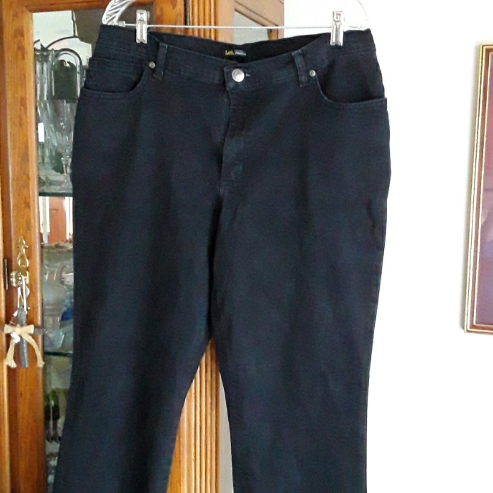 Black Lee Jean